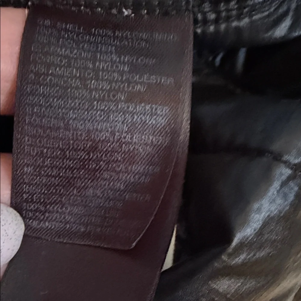 The North Face Black Thermoball Jacket!! Like brand new!! - Picture 8 of 12